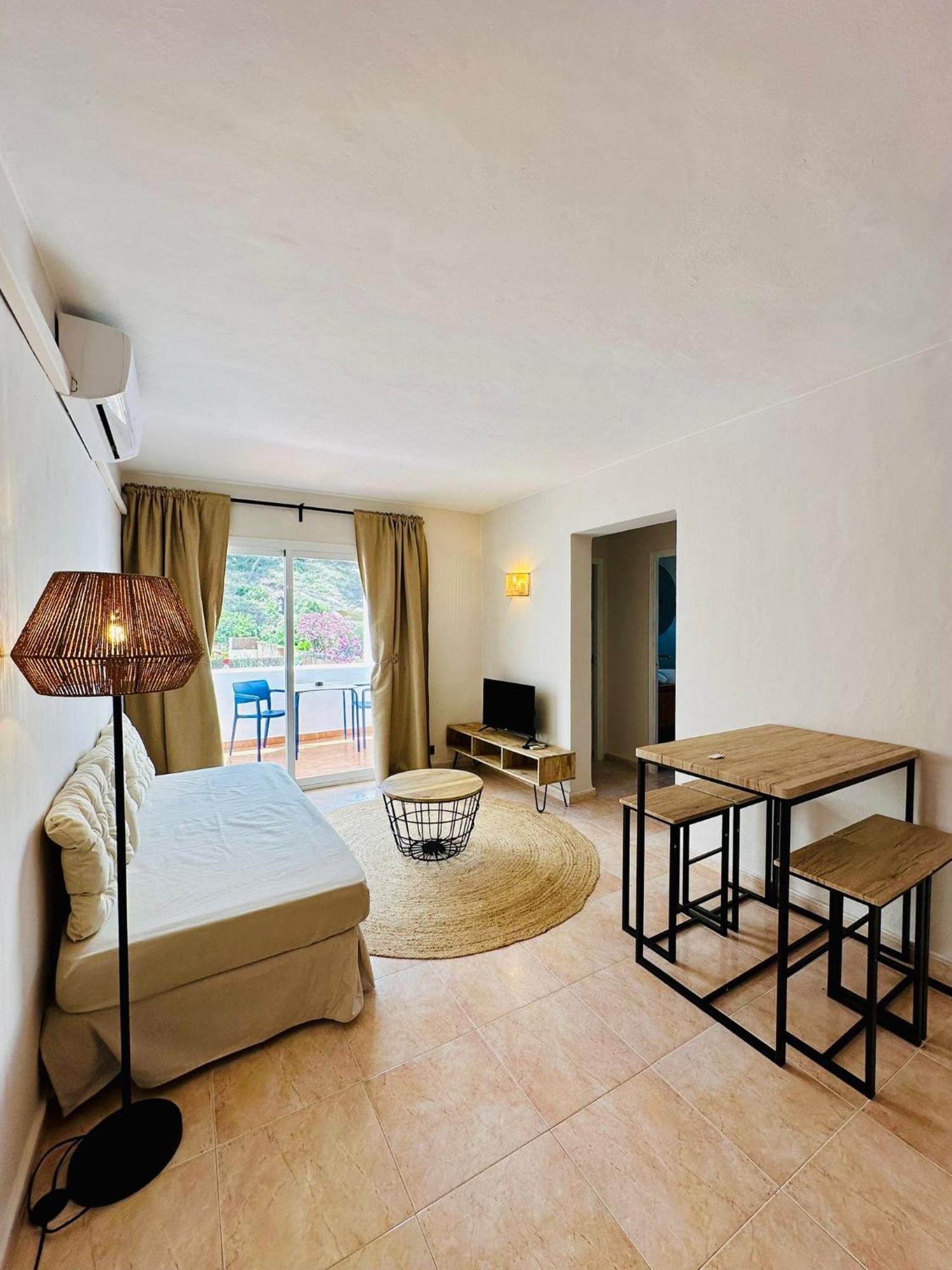 Apartamentos Ses Veles Кала-Льонга Екстер'єр фото